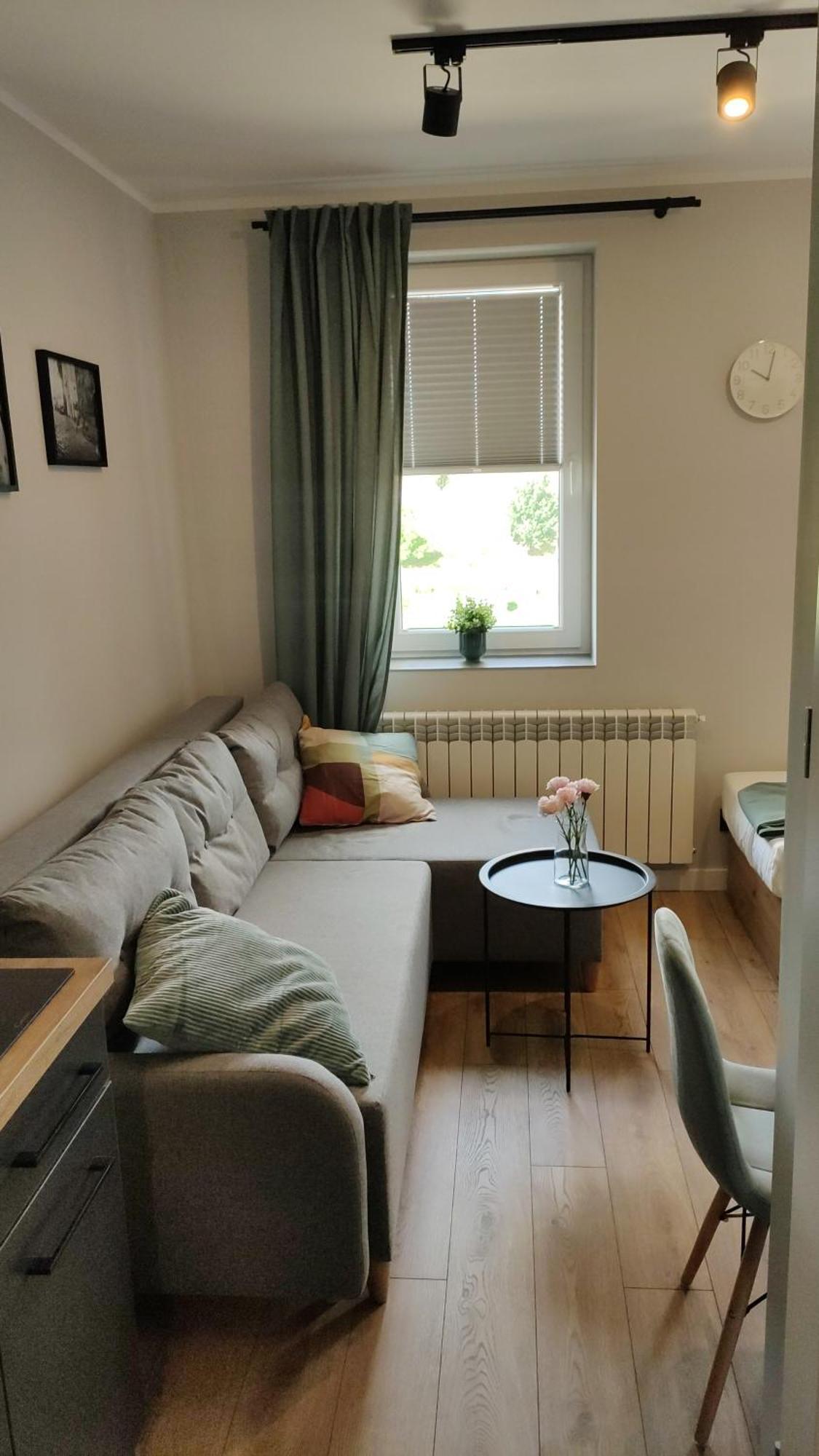 Krollhouse Pokoje Goscinne Wolbrom Δωμάτιο φωτογραφία